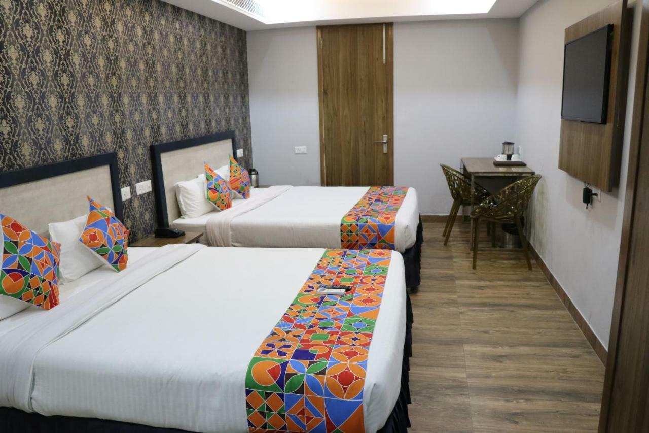 S.R. Residency Zirakpur Exterior foto