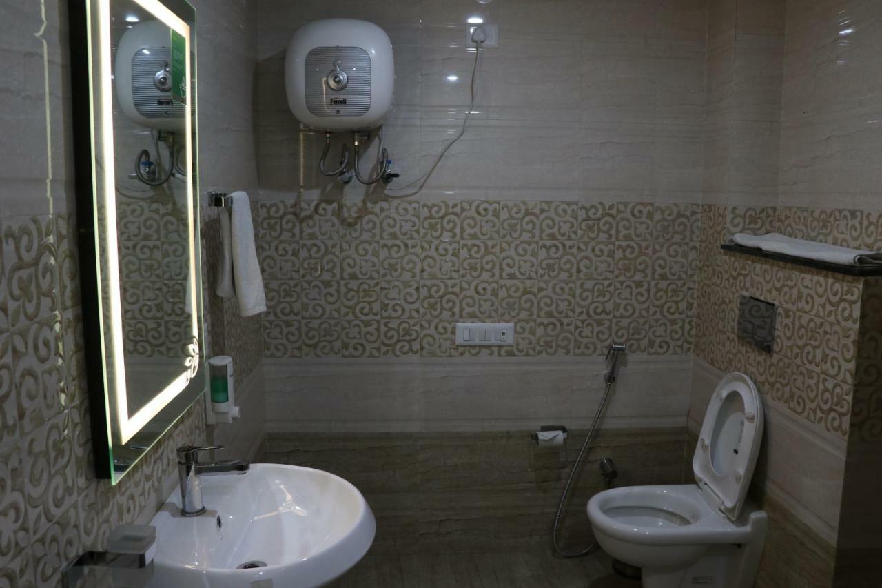 S.R. Residency Zirakpur Exterior foto